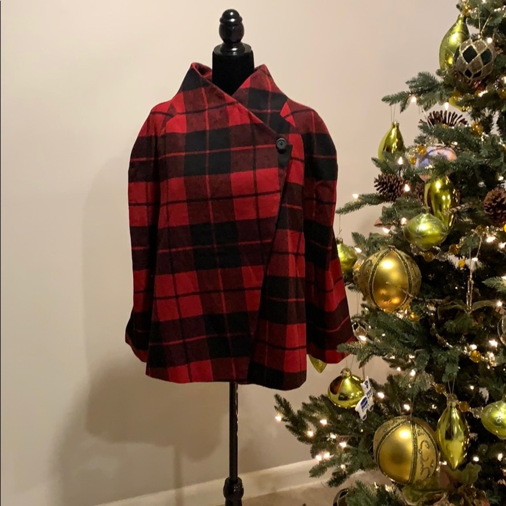 BB Dakota Winter Capelet